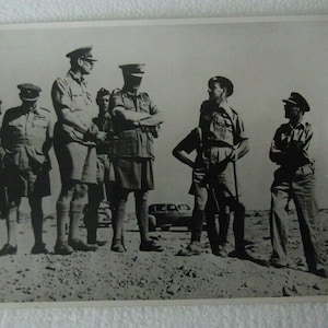 Vintage Foto Kriegsfoto Militär Herzog von Gloucester auf dem libyschen Kriegsfotografen