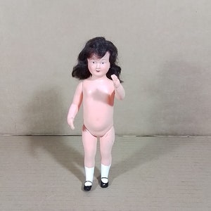 Bambola vintage anni &#39;50, in plastica celluloide, 17 cm. Da collezione