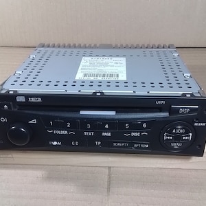 Car radio CD Mitsubishi DY-2E64WT-TH Vintage No testado autorradio