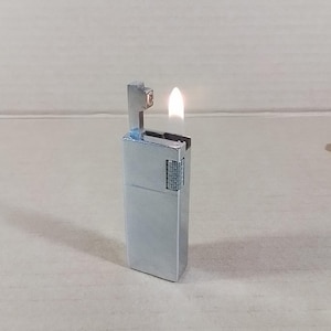 Vintage Gas Lighter Oak Moon Working Lighter Briquet Feuerzeug