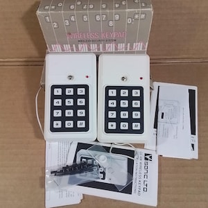Wireless Keypad lot 2 x Visonic CL-4W vintage image 1
