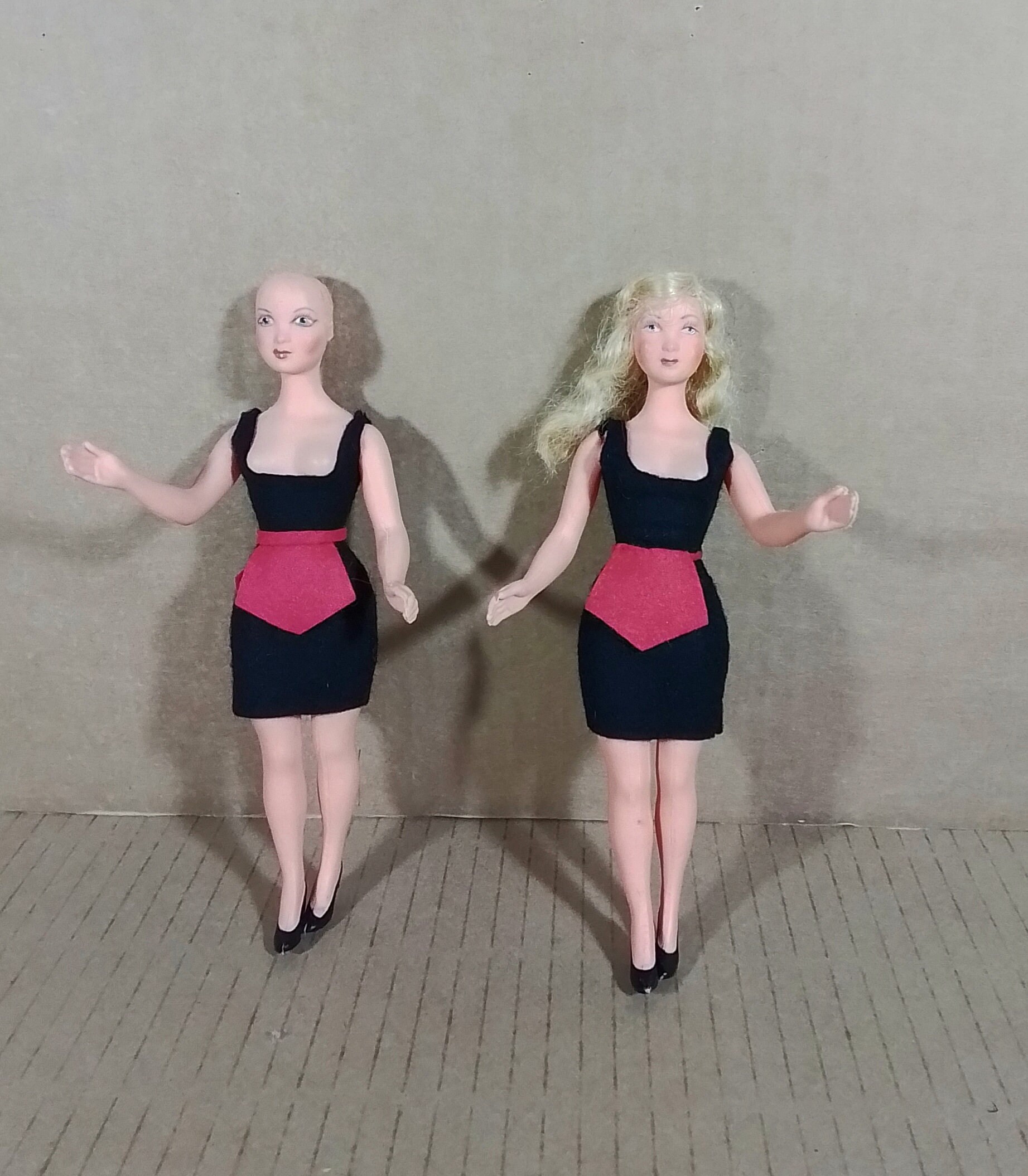 Lot 2 Vintage dolls sexy doll Waitress years 1950 plastic 20 cm. Collectable