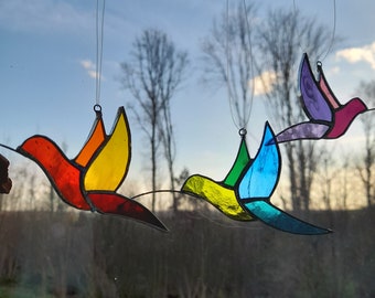 Kleine Kolibris aus Glas, Geschenk, Deko für Garten oder drinnen,Buntglas, Eisblumenglas, Hänger, Tiffany Technik