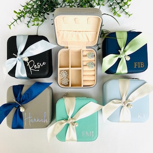 Travel jewelry box | Personalised Travel Jewellery box | personalised bridesmaids gifts | jewelry holder | wedding gift