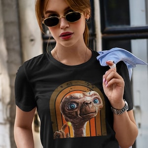 Retro E.T , the extra terrestrial shirt, 1980 movie shirt, vintage alien t-shirt, et 80s film tee