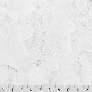 Shannon Fabrics Minky - Luxe Cuddle® Hide Snow/60&quot; wide - Shannon Fabrics
