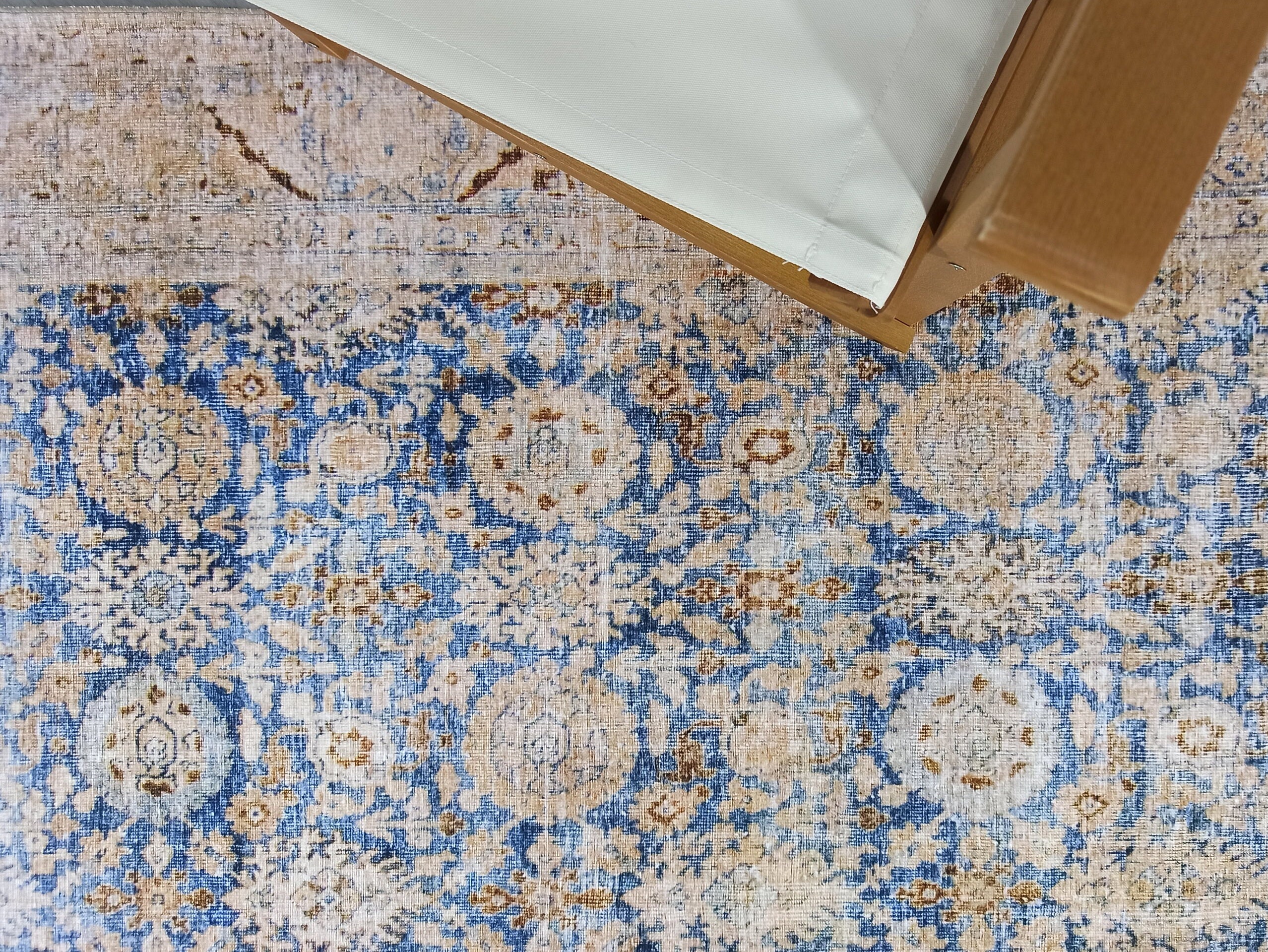 Tapis turc, Neutre Beige