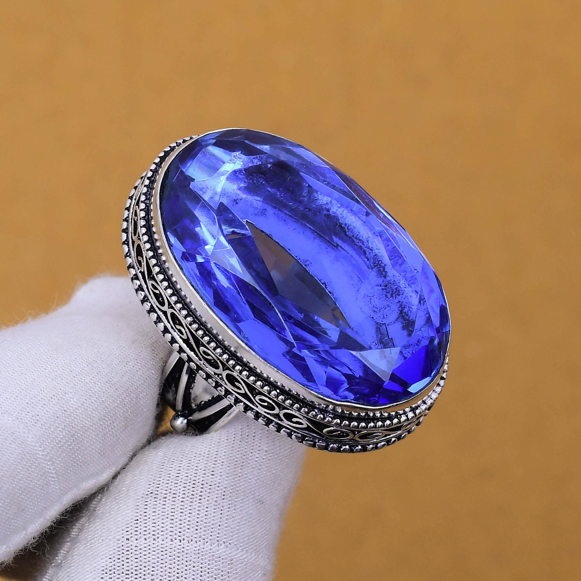 Anello di Cordierite (Iolite) e Argento 925 - Cristalli da Favola Anello di Cordierite (Iolite) e Argento 925 - Cristalli da Favola