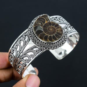 Bracciale con fossili di ammonite, bracciale in argento sterling 925, bracciale regolabile con polsino, bracciale con pietre preziose, gioielli fatti a mano, regalo per sorella
