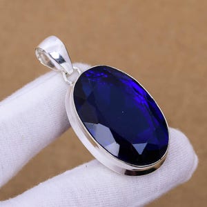 Blue Sapphire 925 Sterling Silver Pendant - Bohemian Oval Stone