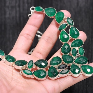 Collar de plata de ley 925 hecho a mano con esmeralda de Zambia. Piedra preciosa con sello 925. Esmeralda natural, regalo para el amor.