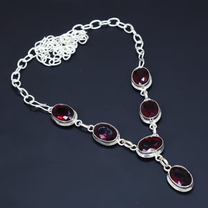 Roter Granat Sterling Silber Halskette: Handgemachter Schmuck mit Geburtsstein