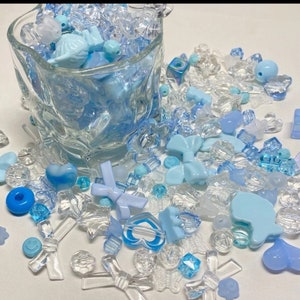 100g of Colorful Acrylic Beads - Perfect for DIY Bracelets & Chains for Your Phone!