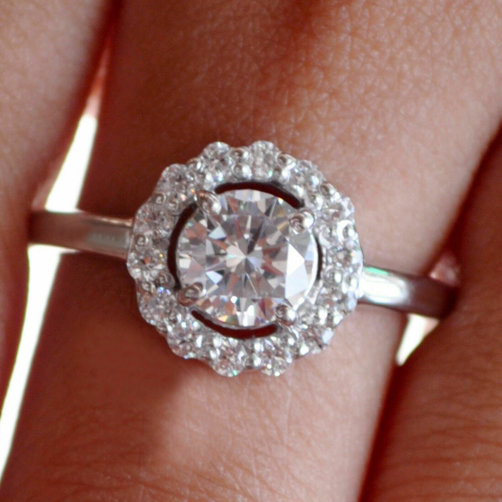 1.40Ct Round Cut VVS1/D Diamond Cluster Flower Shape Ring 14K Yellow Gold Finish 1.40Ct Round Cut VVS1/D Diamond Cluster Flower Shape Ring 14K Yellow Gold Finish