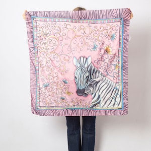 Zebra-Druck Handbemalter Seidenschal Zebra-Kopf Blumen Rosa Pastell Schal Seiden-Schal Quadratischer Schal Geburtstagsgeschenk Tierschal Mama Geschenk 35X35