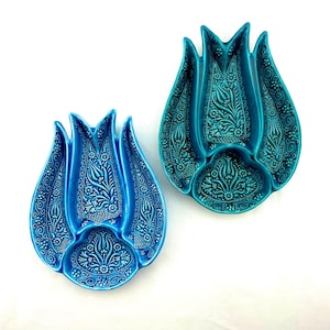Türkischer Tulpen Snackteller - 10 &quot;&quot;handgemachter Keramikteller mit 4 Sektionen - Blau oder Türkis - Geschenkfertiges Aperitiftablett & Dekor.&quot;