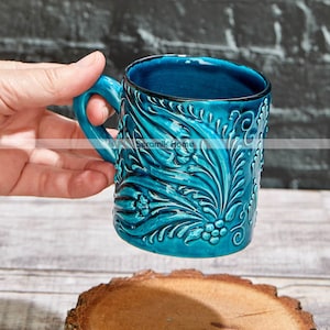 Handgemachte türkisfarbene Keramiktasse, 11 Unzen türkische Keramiktasse mit Griff, handgefertigte Keramikkaffeetasse, kostenloser Versand für 2 oder mehr Tassen