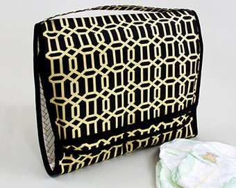 On-the-Go Changing Pad & Diaper Caddy Sewing Tutorial