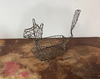 Vintage Metal Cat Wire Basket Folk Art Americana Table Decor Animals Pets