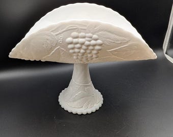 Vintage L.E. Smith Grape & Leaf Milk Glass Banana Boat Centerpiece Bowl 11.5"