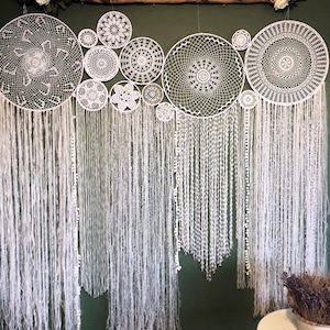 Bohemian Dreamcatcher Set – Doily Dreamcatcher Wall Hanging – Boho Lace Decor Set – Handmade Bohemian Nursery – Wedding Backdrop