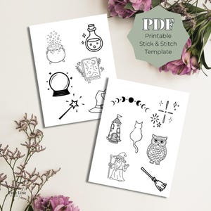 Könnte beinhalten: Zwei weiße Blätter mit schwarz-weißen Illustrationen von magischen Gegenständen, darunter ein Kessel, eine Zaubertrankflasche, eine Kristallkugel und ein Zauberer. Der Text "PDF Printable Stick & Stitch Template" ist ebenfalls sichtbar.