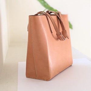 ansmund No.1, handstitched leather tote, handmade leather tote, large leather tote, vegetable tanned tote, Gift. image 7