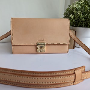 ansmund No.4, handstitched leather bag, handmade leather bag, cross body leather bag, natural color leather bag, vegetable tanned bag. image 8