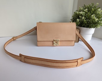 ansmund No.4, handstitched leather bag, handmade leather bag, cross body leather bag, natural color leather bag, vegetable tanned bag.