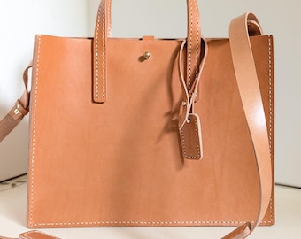 Bag No.14 / Hand-Stitched Vegetable Tanned Leather Tote bag