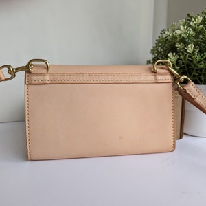 ansmund No.4, handstitched leather bag, handmade leather bag, cross body leather bag, natural color leather bag, vegetable tanned bag. image 5