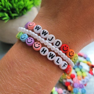 WWJD Bracelet What Would Jesus Do HWLF He Would Love First Beaded Stretchy Bracelet, Summer Rainbow Smiley Face Pearl Christian Bracelet