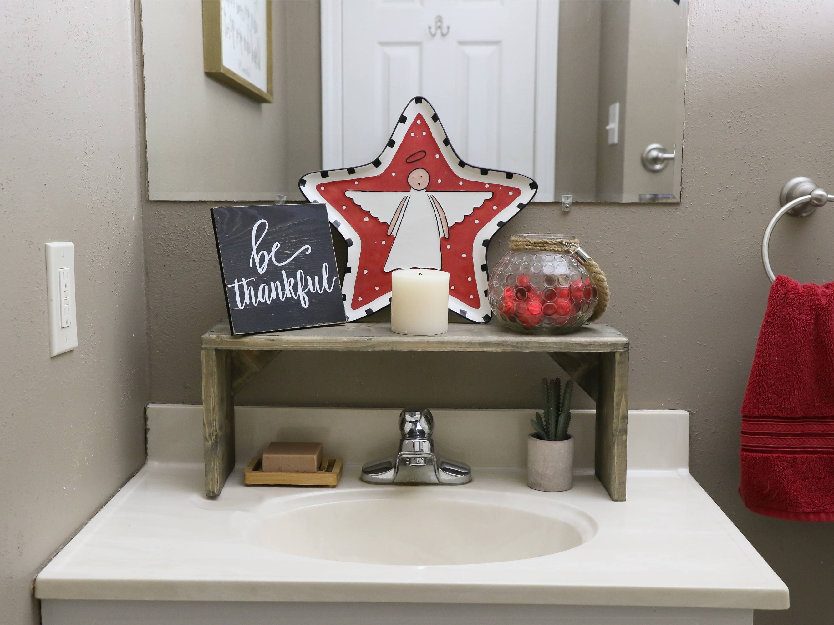 Scroll Sunflower Over-The-Sink Shelf