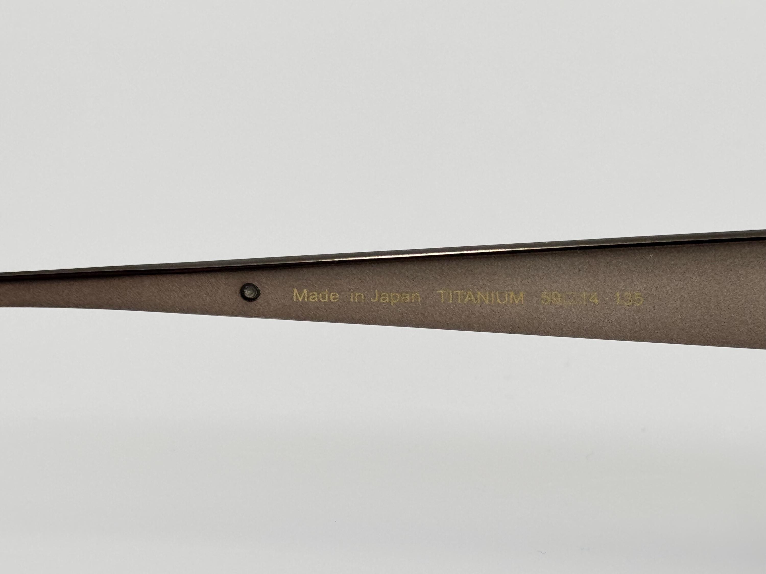 Sama パイソン ヴィンテージ チタン サングラス – 本物のスネーク