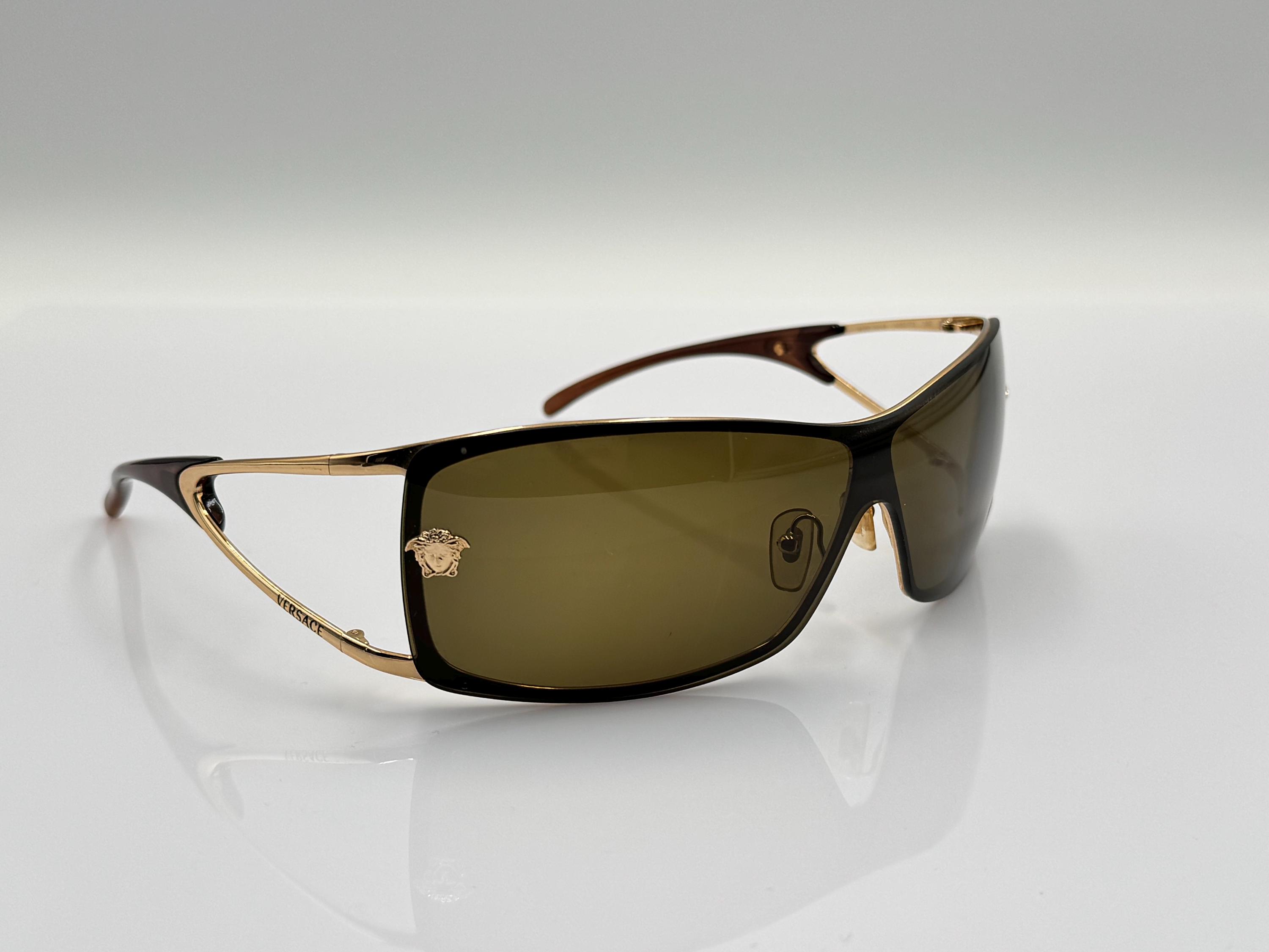 VERSACE Mod.2048 Vintage Oversized Designer Shield  display picture 2