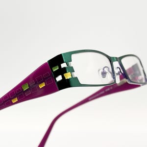 Montura de gafas única Agatha Ruiz De La Prada vintage rectangular verde y violeta, exclusiva para mujer, stock antiguo nuevo