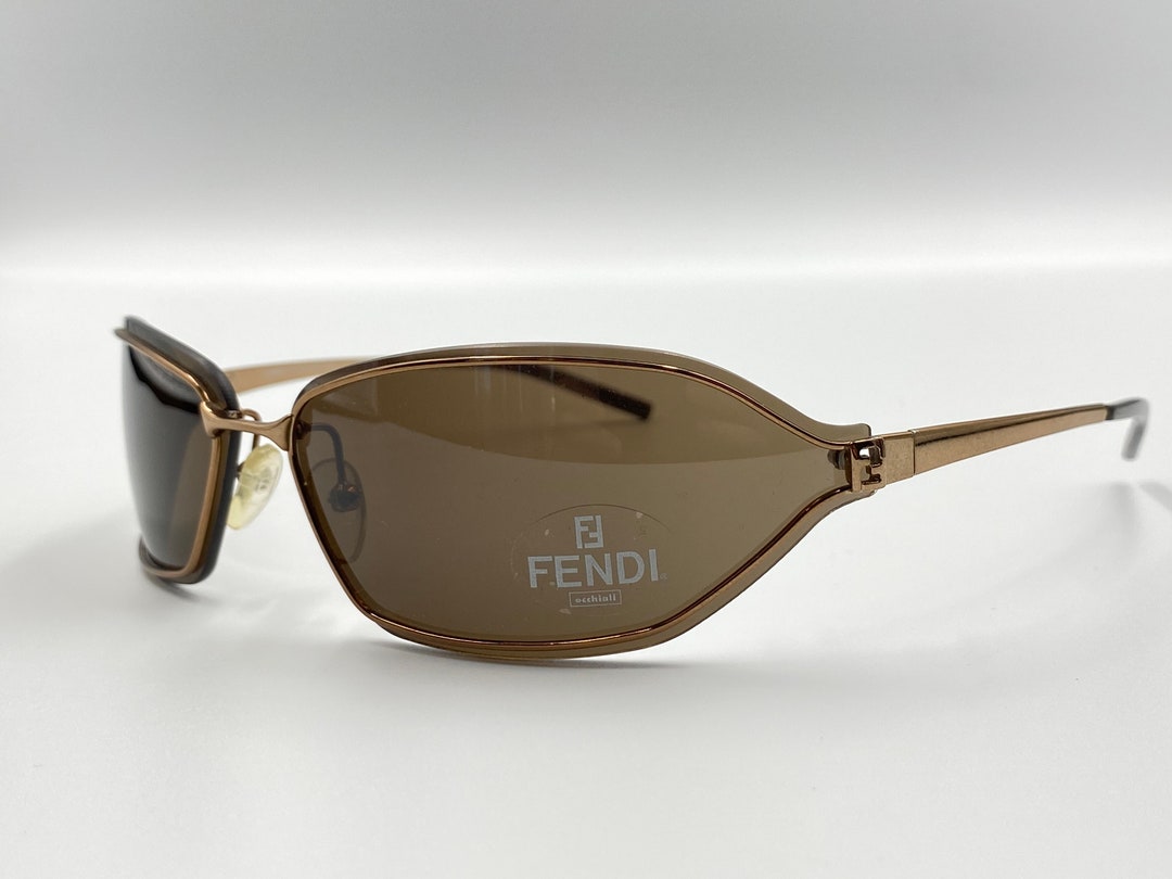 【関税＆送料込み】Fendi First Sunglasses Fendi First Black | Fendi