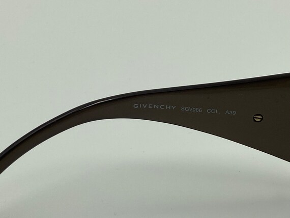 Givenchy SGV086 vintage rectangle sunglasses, bro… - image 6