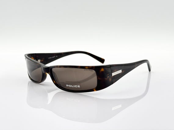 Police Vintage 2000s, Brown Tortoise Wrap Sunglasses  display picture 3