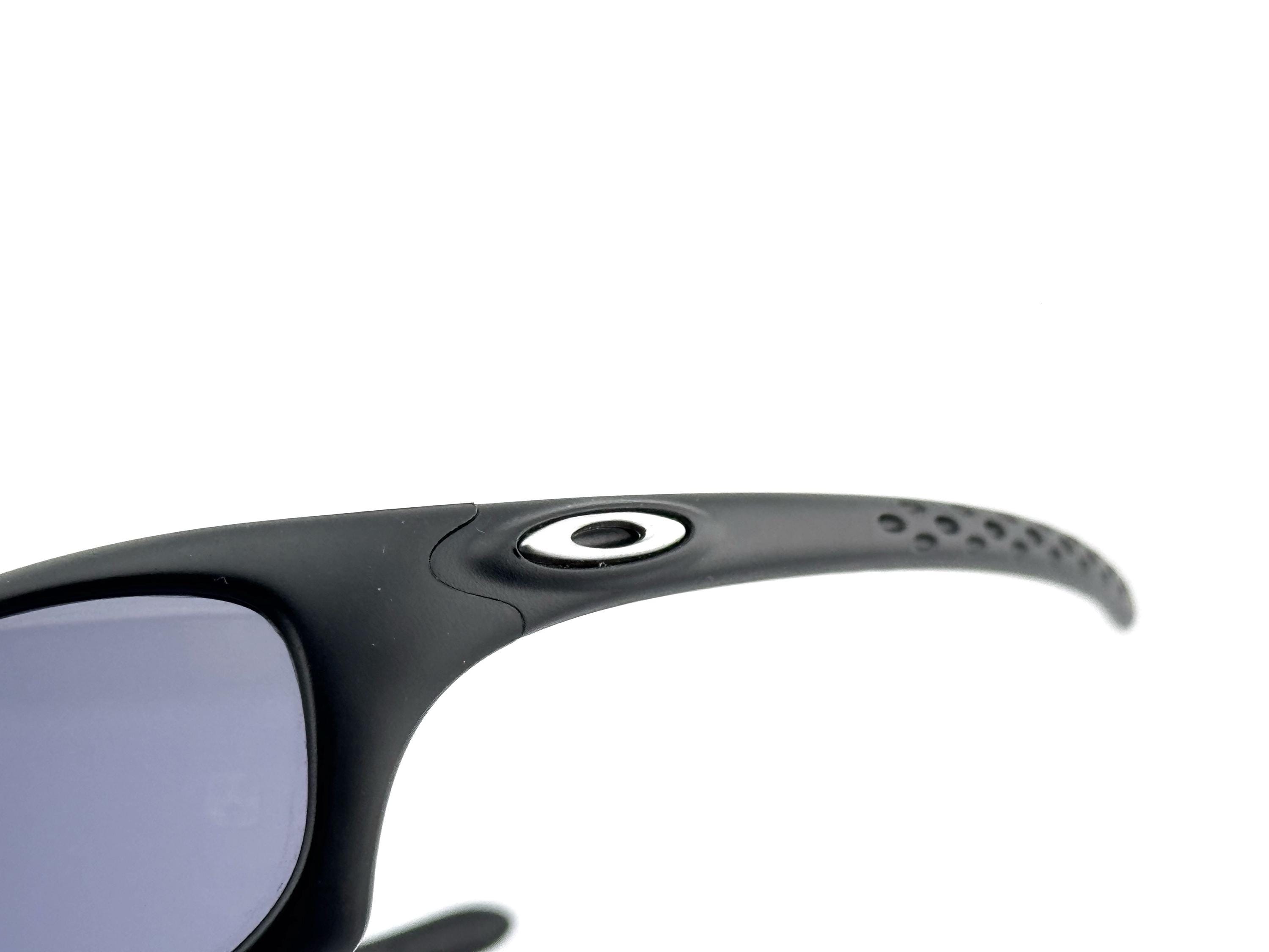 Oakley FIVES 2.0 Vintage 2000s Sports Black Wraparound Sunglasses