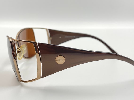 Givenchy SGV086 vintage rectangle sunglasses, bro… - image 8