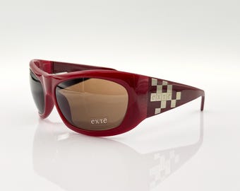 Exte Vintage Wrap Sunglasses – 2000s Oversized Thick Red Frame, Unisex, New Old Stock