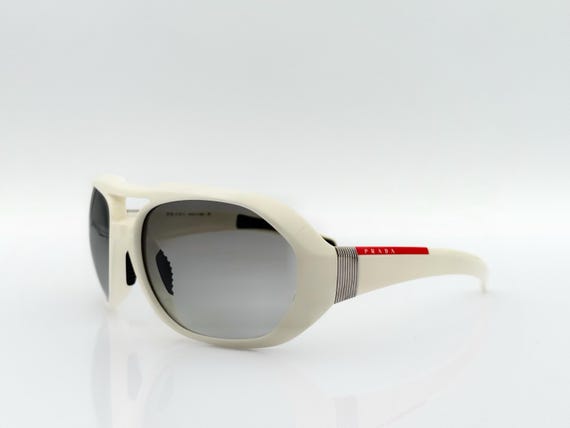 Prada SPS09H Vintage Sunglasses, 2000s Sports Oversized  display picture 1