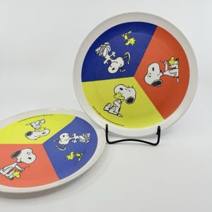Vintage Snoopy Woodstock Plastik Teller Peanuts Color Block 2er Set 1965