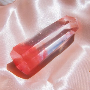 Erdbeerquarz,ErdbeerquarzTurm,Erdbeerquarz,rosa Kristall,Quarz