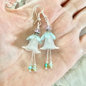 Lelietje-van-dalen-oorbellen: vintage zilveren Swarovski-kristallen met bloemen