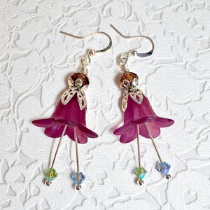 Amethist bloem oorbellen, vintage stijl paarse bloemen oorbellen, boho bruiloft, Swarovski kristallen bloem oorbellen, bruidsmeisjes oorbellen