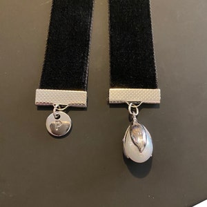 Personalised Velvet Bookmark, Initial Bookmark, Personalised Bookmark, Black Velvet Bookmark, Gift for Book Lovers, Gift For Readers