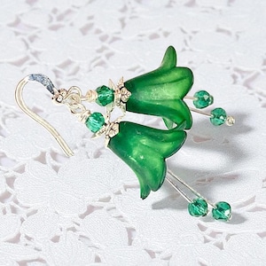 Groene bloemoorbellen, groene kristallen oorbellen, vintage stijl bloemenoorbellen, zilveren smaragdoorbellen, boho-oorbellen, boho vintage