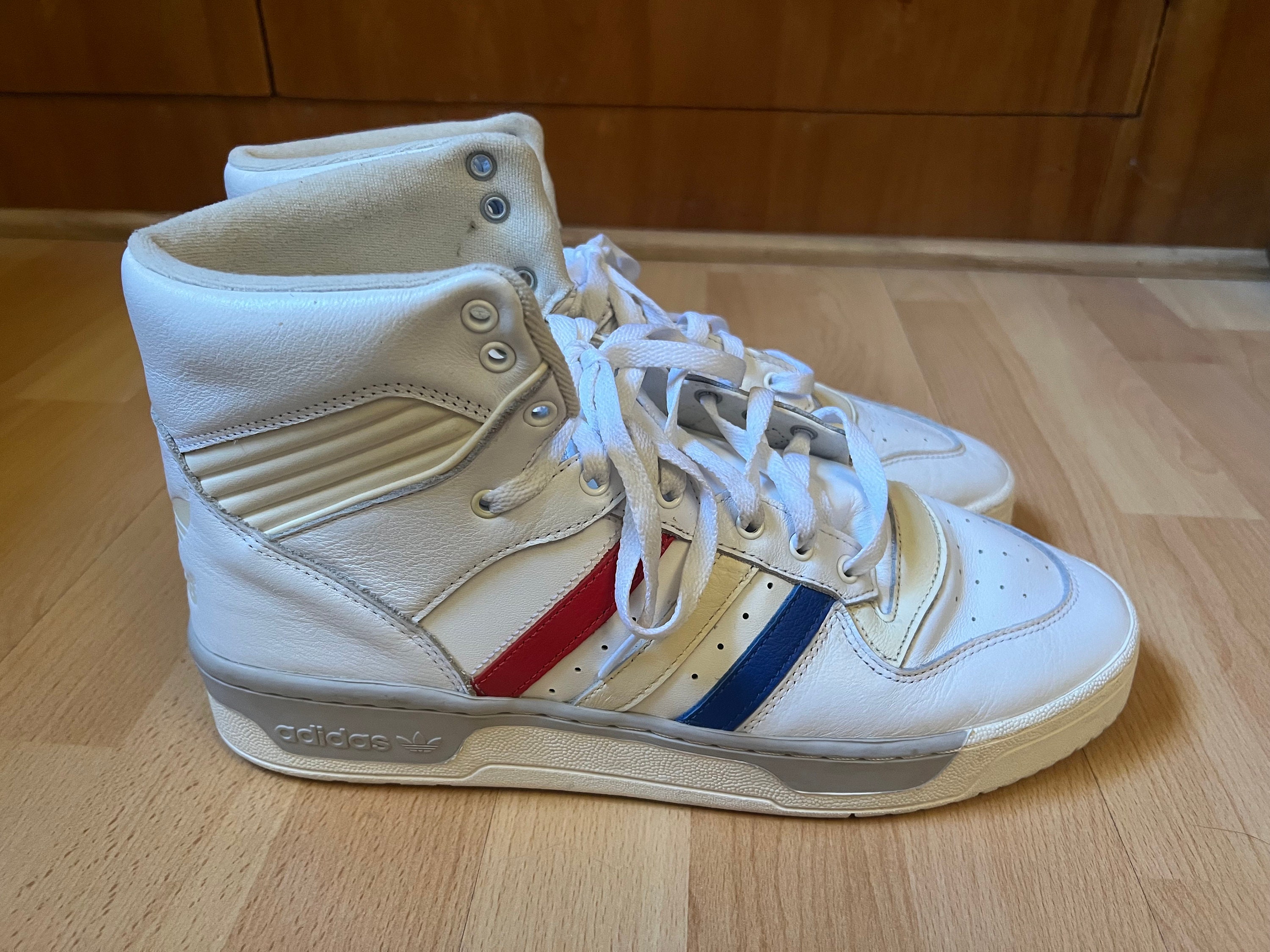adidas Originals Dragon, Baskets homme - Bleu (New Navy/White/Metallic  Gold) - 42 EU : : Mode